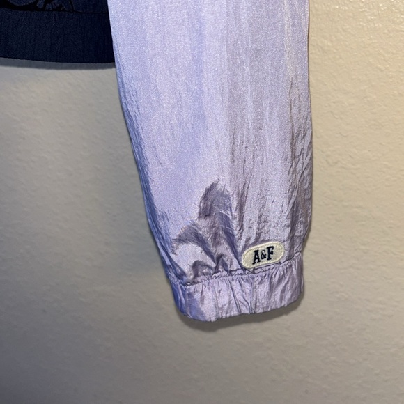 Abercrombie rain jacket zip up with hood, purple white, and navy. Lined interio - Picture 3 of 7